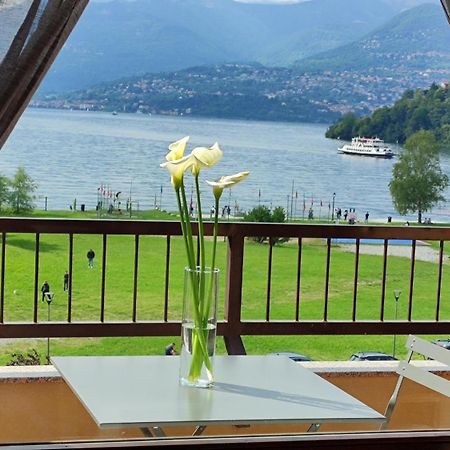 Lily Lake Maggiore 瓦雷泽 外观 照片